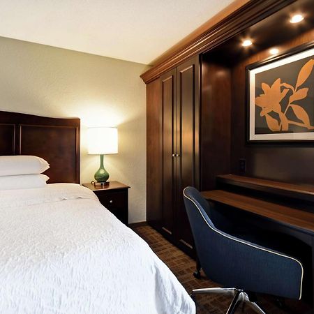 Hampton Inn Overland Park Esterno foto