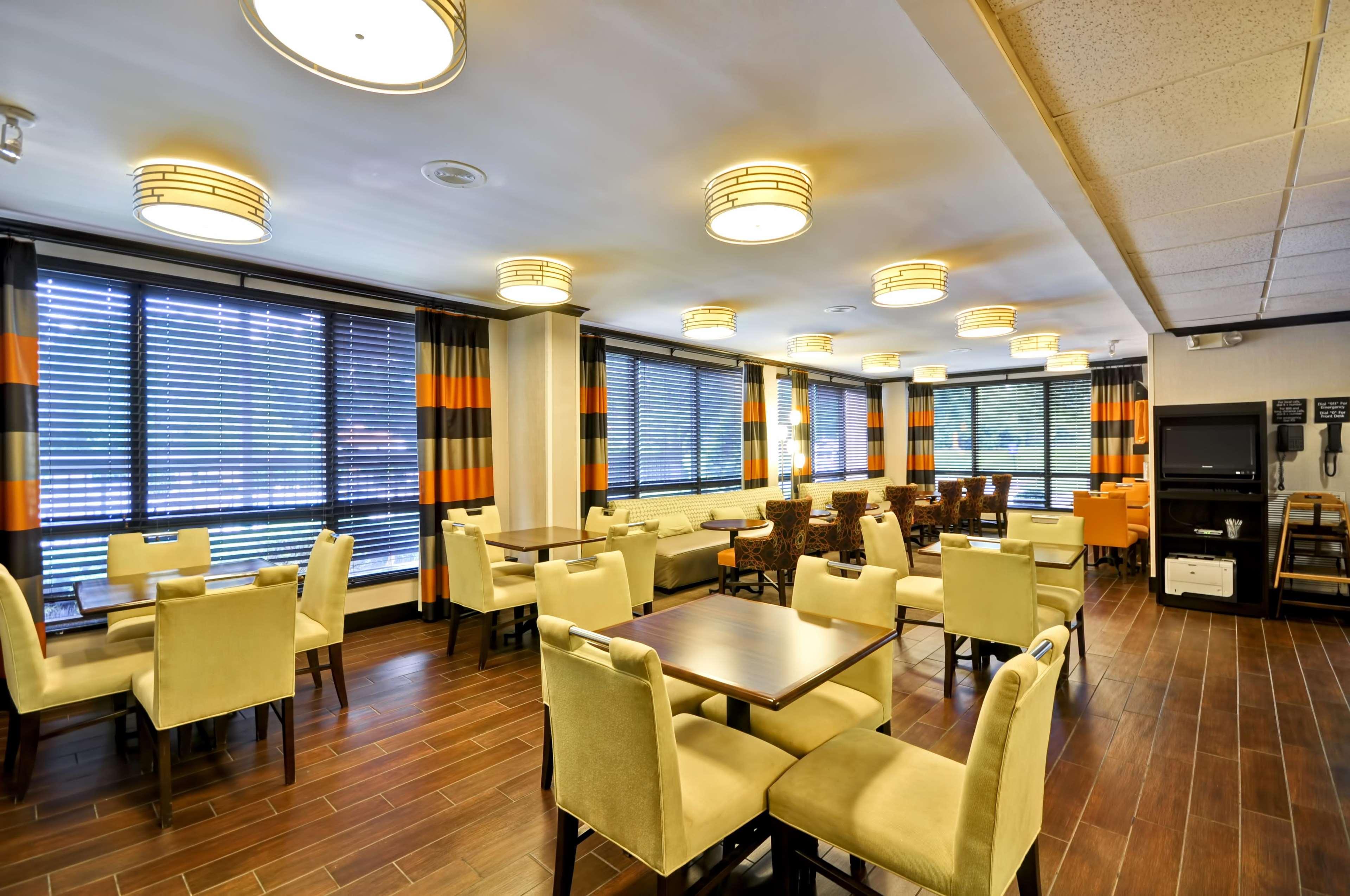 Hampton Inn Overland Park Esterno foto